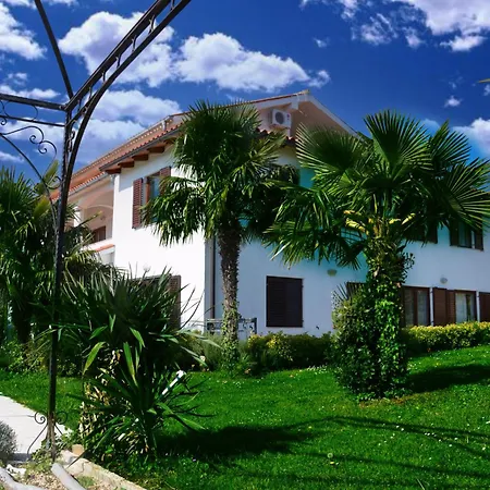 Angiolina Apartman *